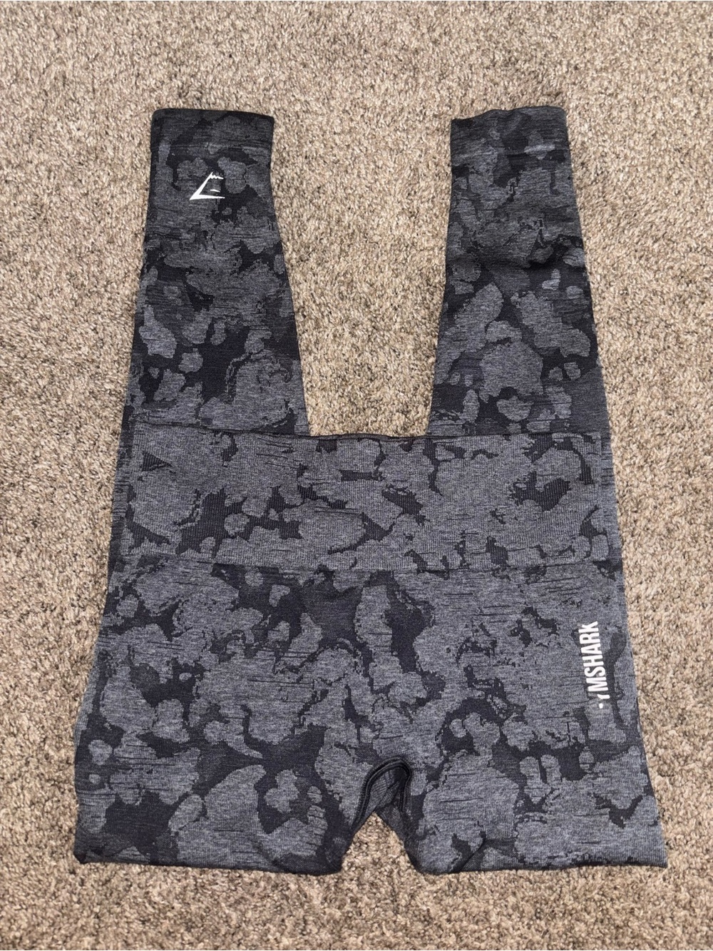 Gymshark Adapt Gray and Black Camo Cropped Leggings - Picture 1 of 8